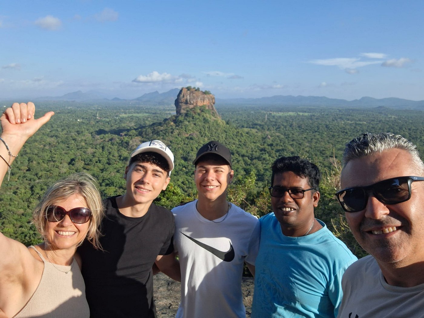 Sri Lanka Brothers Tour
